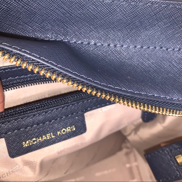 Michael Kors Purse - Picture 11 of 16